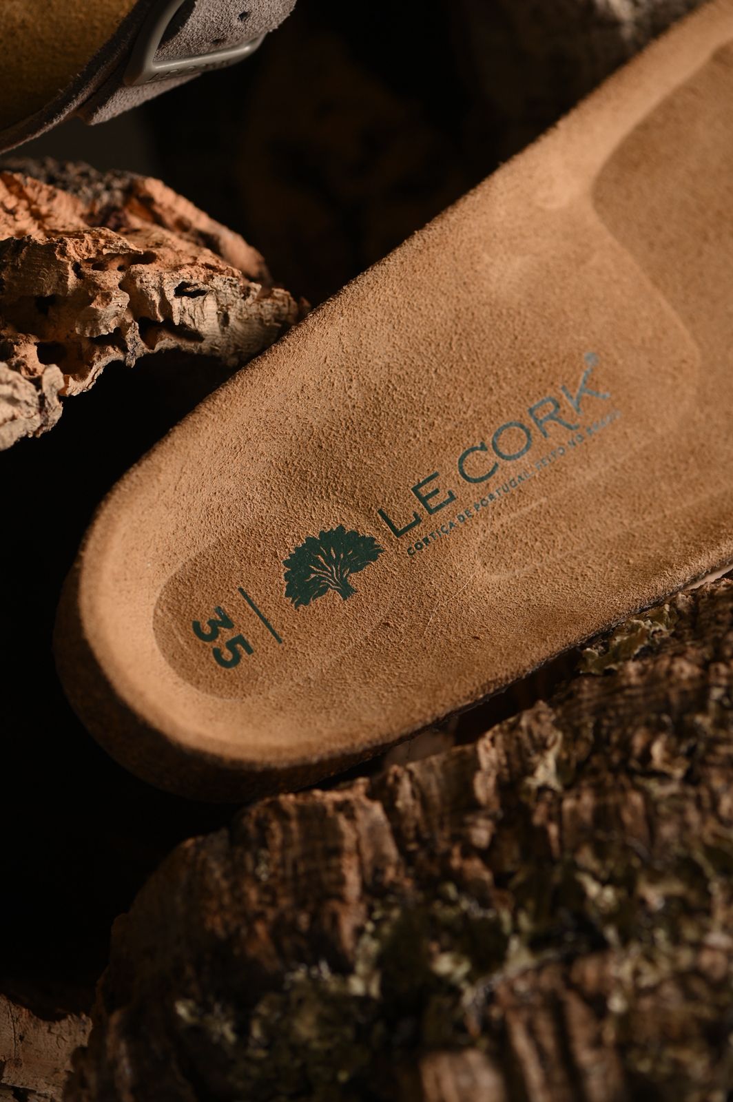 Clog Guarda com Lã Camurça Preta